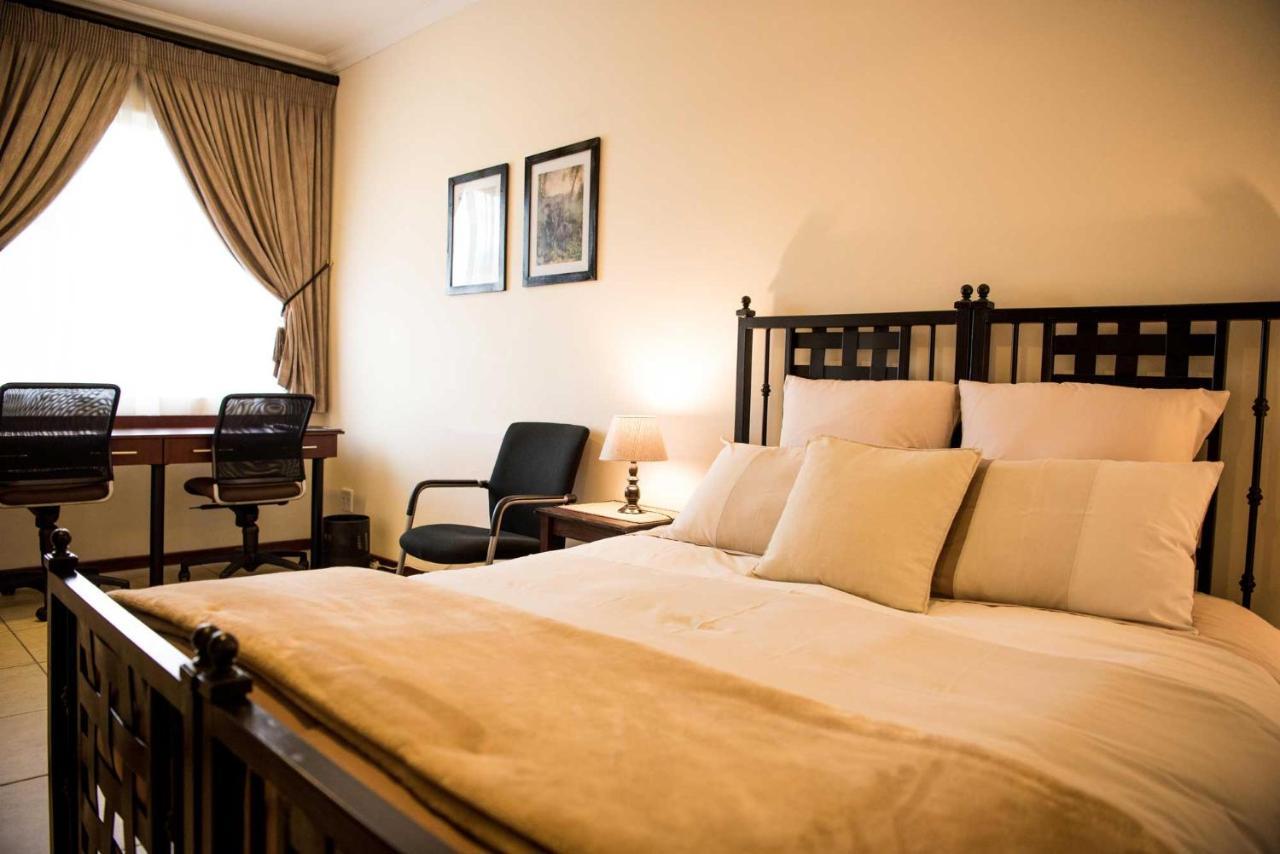 Amohela Guesthouse Midrand Ngoại thất bức ảnh