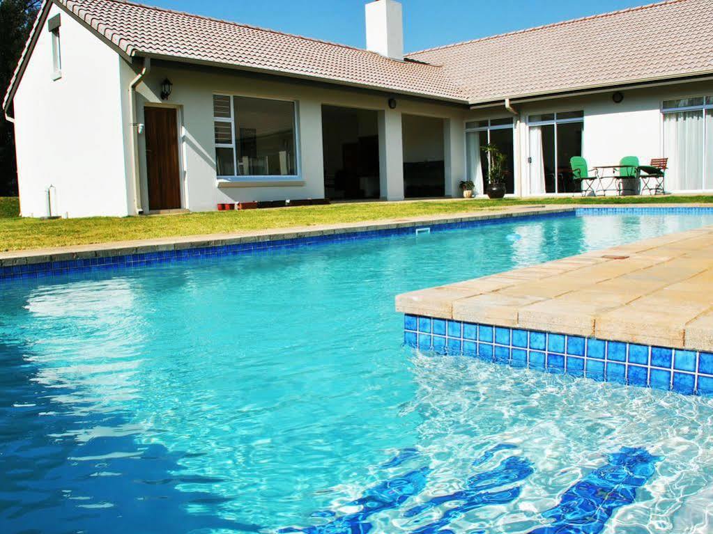 Amohela Guesthouse Midrand Ngoại thất bức ảnh