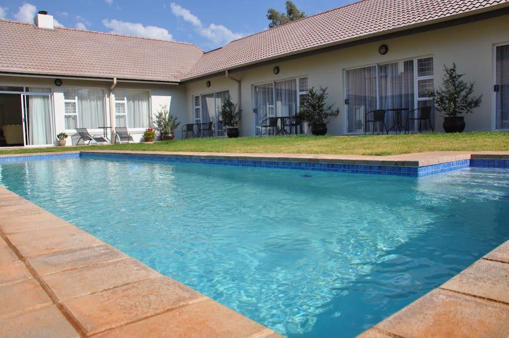 Amohela Guesthouse Midrand Ngoại thất bức ảnh
