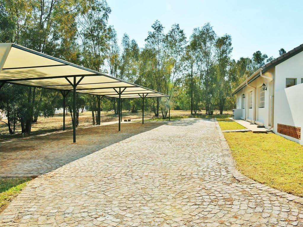 Amohela Guesthouse Midrand Ngoại thất bức ảnh